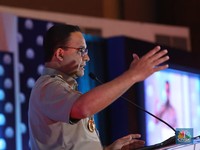 Sederet Jurus Anies Penuhi Kebutuhan Air Warga Kelas Bawah