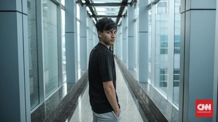 Jefri Nichol Beraksi di Video Musik Teranyar The Panturas