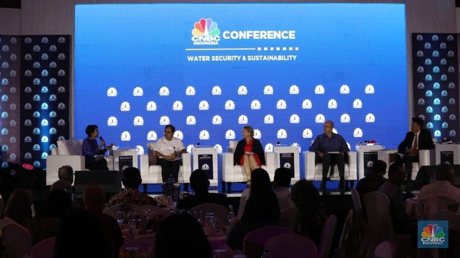 Seminar ini bertujuan untuk memberikan kontribusi kepada komitmen dan usaha Indonesia dalam memperbaiki keamanan air.