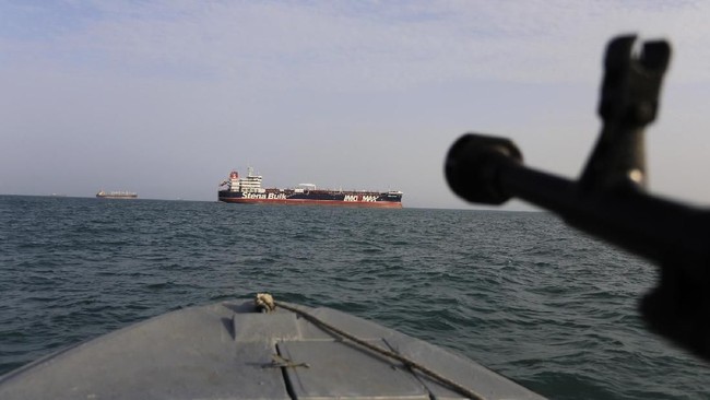 Perang AS-Iran Depan Mata, Selat Hormuz Dalam Bahaya