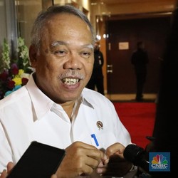 Menteri Basuki Tetap Pakai SMS, Lebih Aman dari WhatsApp?