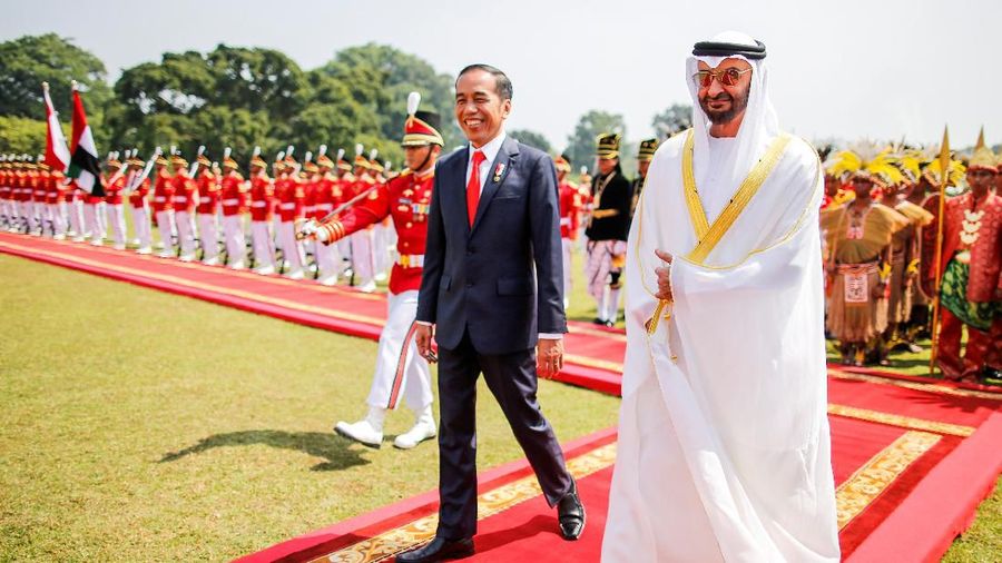 Jokowi dan Putra Mahkota Abu Dhabi Sheikh Mohamed Bin Zayed Al Nahyan menggelar pertemuan bilateral di Istana Bogor, Rabu (24/07)