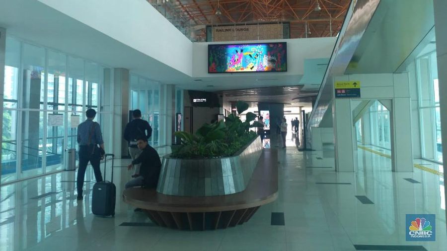 KA Bandara Soetta sudah beroperasi untuk umum sejak 26 Desember 2017 atau lebih dari 1,5 tahun, namun kondisinya sepi.
