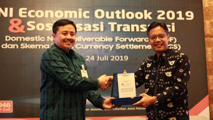 PT Bank BNI bersama Bank Indonesia (BI) terus menyosialisasikan transaksi pasar keuangan yang dapat membantu pelaku usaha di tanah air.