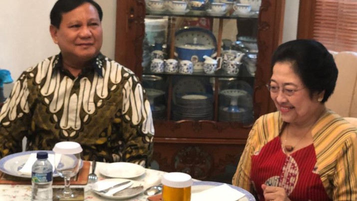 Ketua Umum Partai Gerindra Prabowo Subianto bertemu dengan Ketua Umum PDIP Megawati Soekarnoputri. (dok. PDI Perjuanagan)