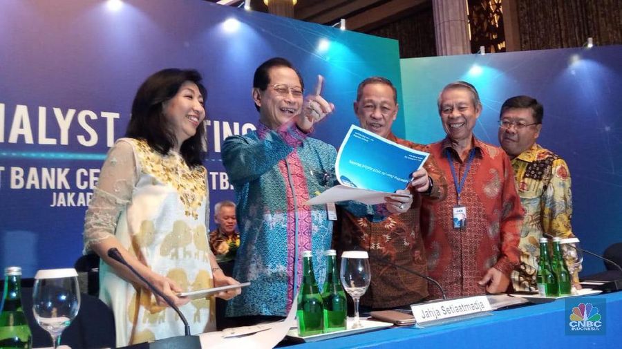 PT Bank Central Asia Tbk (BBCA) mencatatkan laba bersih Rp 12,9 triliun pada kuartal II-2019.