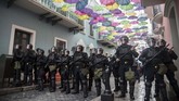 Warga Puerto Rico telah menantikan pengumuman pengunduran diri ini karena isu Rossello mundur sudah santer terdengar. (AP Photo/Carlos Giusti)