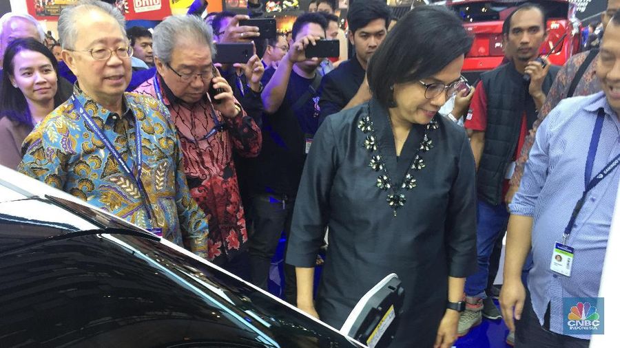 Perpres Kendaraan Bermotor Listrik tinggal menunggu penetapan Presiden Joko Widodo (Jokowi) sebelum diundangkan pada pekan ini.