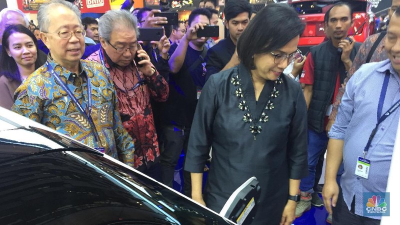 Perpres Kendaraan Bermotor Listrik tinggal menunggu penetapan Presiden Joko Widodo (Jokowi) sebelum diundangkan pada pekan ini.