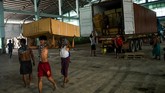 “Saya akan punya waktu lebih banyak untuk belajar dan bermain dengan teman-teman,” katanya. (Photo by Ye Aung THU / AFP)