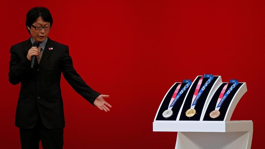 Setaun menjelang dimulainya pertandingan Olimpiade 2020, para panitia memperkenalkan medali yang ramah lingkungan.