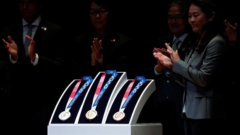 Setaun menjelang dimulainya pertandingan Olimpiade 2020, para panitia memperkenalkan medali yang ramah lingkungan.