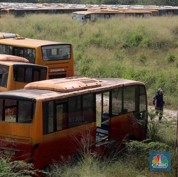 'Kuburan' Transjakarta Hingga Minyak Bocor Jadi Perhatian