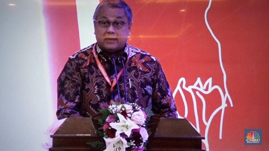 Gubernur Bank Indonesia (BI) Perry Warjiyo secara langsung melaporkan telah menurunkan suku bunga acuan 25 Bps menjadi 5,75%.