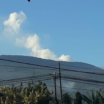 FOTO: Waspada, Gunung Tangkuban Parahu Erupsi!