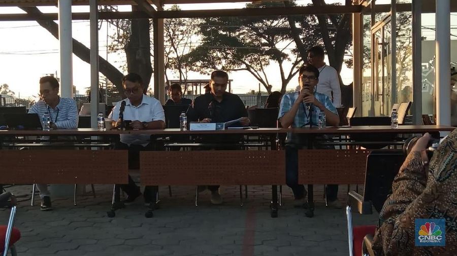 Sejumlah perubahan pada beberapa pos membuat perolehan laba perseroan menjadi rugi.