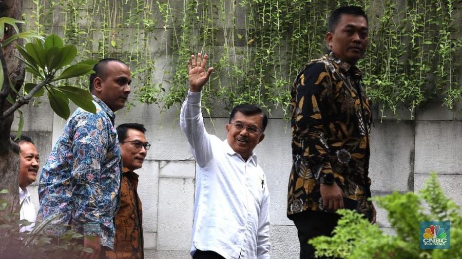 Sejumlah negara maju maupun berkembang tengah dihantui 'setan' bernama resesi seiring dengan perlambatan ekonomi dunia.