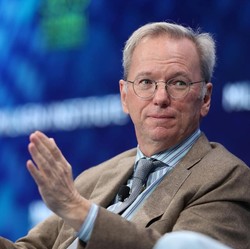 Mantan CEO Blak-blakan Ungkap Kesalahan Terbesar Google