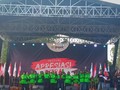 Belasan Ribu Sopir Gojek Kenakan Jaket Baru di Festival Mitra