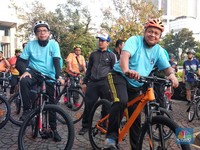 Healthy Mind, Body & Spirit! Bos BI Masih Kuat Gowes