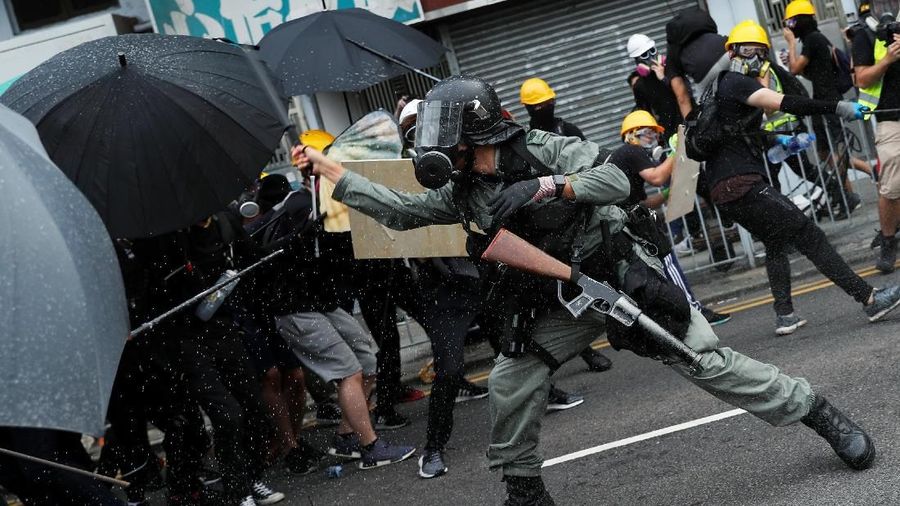 Pemerintah Hong Kong diyakini enggan melakukan penyelidikan mendalam terkait bentrokan antara demonstran anti RUU ekstradisi dengan kepolisian