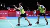 Praveen Jordan/Melati Daeva Oktavianti menghadapi Wang Yilyu/Huang Dongping pada final ganda campuran Japan Open 2019. (dok.PBSI)