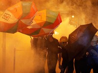 Hong Kong Memanas, RI Belum Rilis Travel Warning untuk WNI