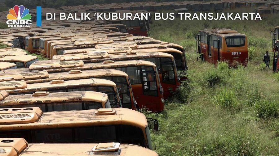 Polemik baru muncul ke masyarakat setelah terungkap adanya kuburan ratusan bus TransJakarta yang terbengkalai.