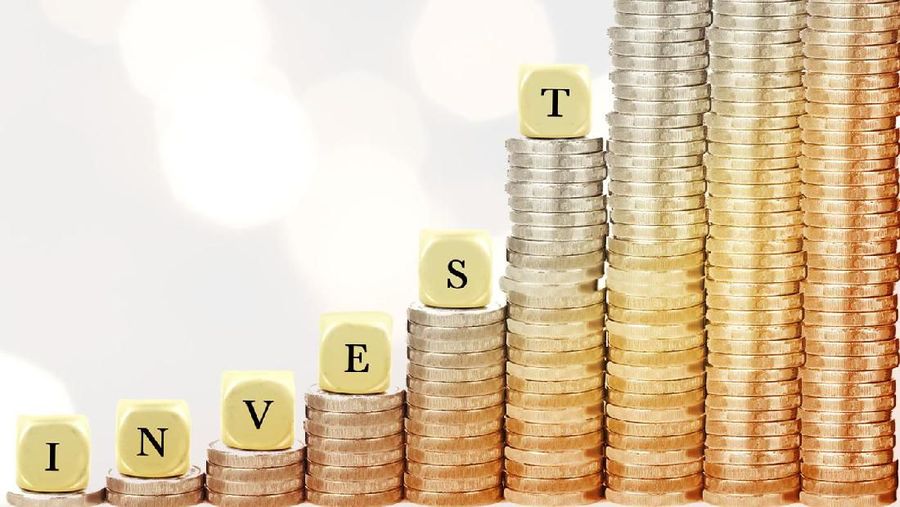 Hampir semua instrumen investasi sedang mengalami tekanan alias tak bisa memberikan imbal hasil maksimal.
