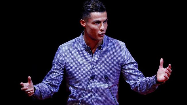 Ronaldo Sindir Perjudian Klub Beli Pemain Mahal