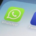 Setelah WhatsApp, Dark Mode Bakal Hadir di Facebook Android