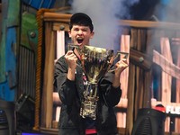 Mengenal Kyle 'Bugha' Giersdorf Jawara Fornite World Cup
