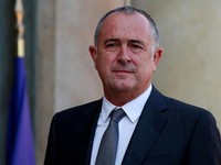 Soal Pajak Wine, Menteri Prancis Sebut Trump Gila!