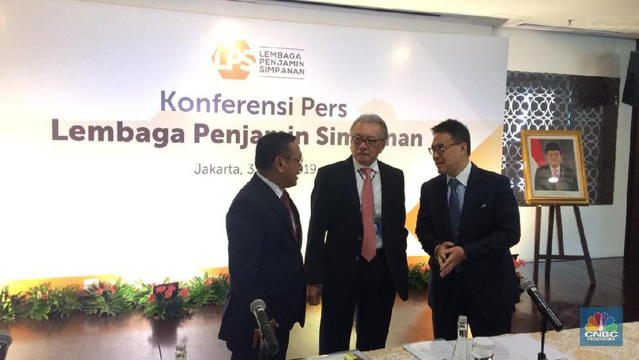 Lembaga Penjamin Simpanan (LPS) memutuskan tetap mempertahankan tingkat suku bunga penjaminan dalam Rupiah dan valuta asing (valas)