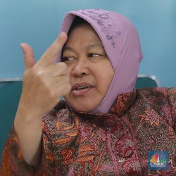 Risma: Tak ada Guna Saya Bangun Surabaya Bagus-bagus, Tapi...