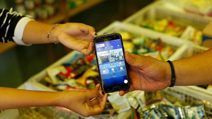 PT Bank Rakyat Indonesia Tbk (BBRI) melakukan terobosan dalam penyaluran kredit mikro dengan mengandalkan aplikasi BRISPOT.