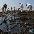 Kapal Kandas di Batam, Muatan Limbah Minyak Beracun Tumpah ke Laut