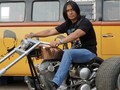 Agung Hercules, Sang Binaragawan Pelantun 'Astuti'