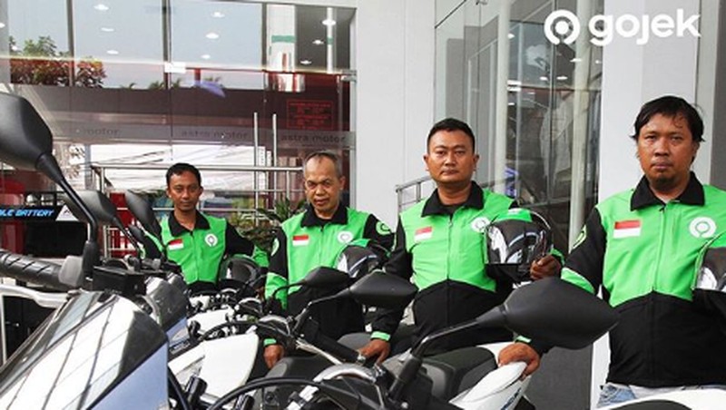 PT. Astra Internasional Tbk. (ASII) dan Gojek resmi berkolaborasi untuk operasikan unit Honda PCX Listrik buat angkut penumpang.