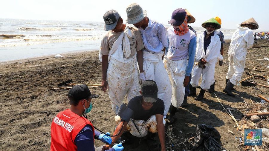 Pertamina siapkan kompensasi untuk 11 wilayah yang kena dampak tumpahan minyak Laut Karawang