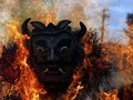 FOTO: Api yang Rayakan Kematian Iblis Ghantakarna di Nepal