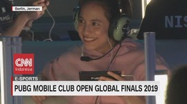 VIDEO: Pevita Pearce Jadi Atlet E-Sports Indonesia