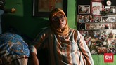 Eny Rochayati, Koordinator Jaringan Rakyat Miskin Kota (JRMK). Eny merupakan aktivis perempuan di kampung Marlina RW 17, Muara Baru. Ia selalu bergerak menangani isu hak-hak warga miskin perkotaan Jakarta. CNN Indonesia/Andry Novelino