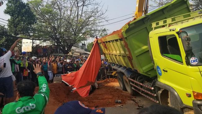 7800 Koleksi Foto Penampakan Di Kecelakaan Tol Cipularang HD Terbaru