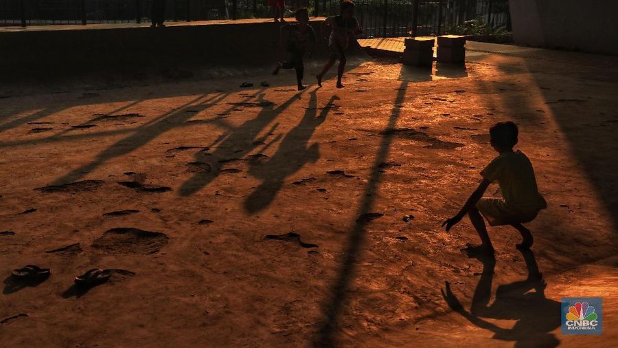 Arena Skatepark ini dibangun menghabiskan dana Rp 800 juta namun kondisinya tak menjamin keselamatan para pemain.