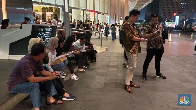 BMKG mencatat gempa magnitudo 7,4 di wilayah Sumut, Pandeglang, Banten pada kedalaman 10 Km pada pukul 19.03.