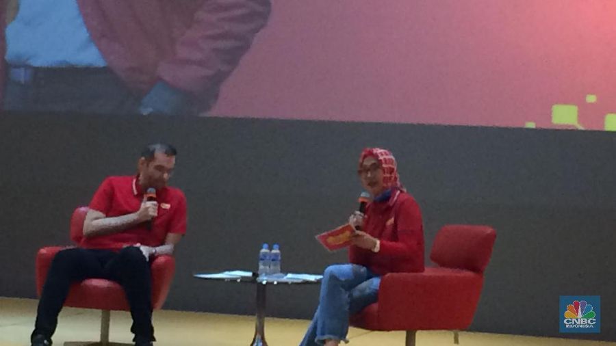 Konsolidasi yang dimaksud adalah menyatu beberapa perusahaan telco (merger dan akuisisi) bukan penyatuan jaringan atau berbagi (sharing) infrastruktur.