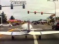 VIDEO: Pesawat Jenis KR2 Mendarat Darurat di Jalan Raya