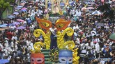 Ribuan masyarakat menjadi bagian Divino Salvador del Mundo (Divine Savior of the World). (Photo by Oscar Rivera / AFP)
