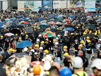 Anti Pemerintah, Ribuan Guru Hong Kong Masuk Barisan Demo